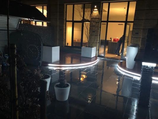 1 Meter Kaltweißer LED Streifen für Außen komplettes Set