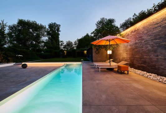 14 Meter Warmweißer LED Streifen für Außen komplettes Set