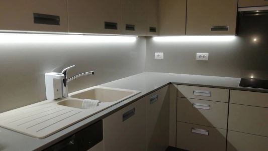 18 Meter - 1080 Led's komplettes LED Streifen Set Neutralweiß