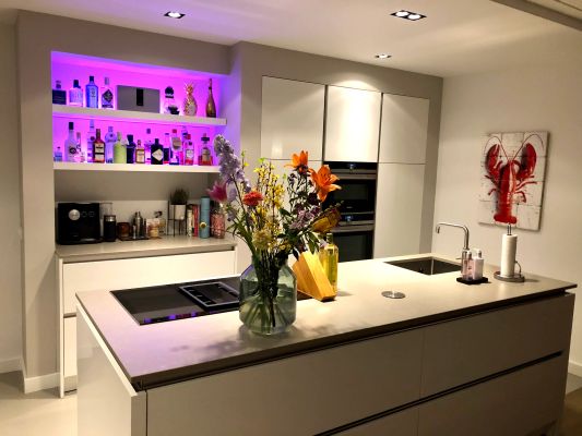 2 Meter RGBWW LED Streifen Premium mit 120 Led's - Einzelner Streifen