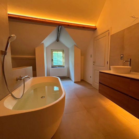 24 -Meter -Komplette weißer LED -Streifen mit Zigbee -Steuerung