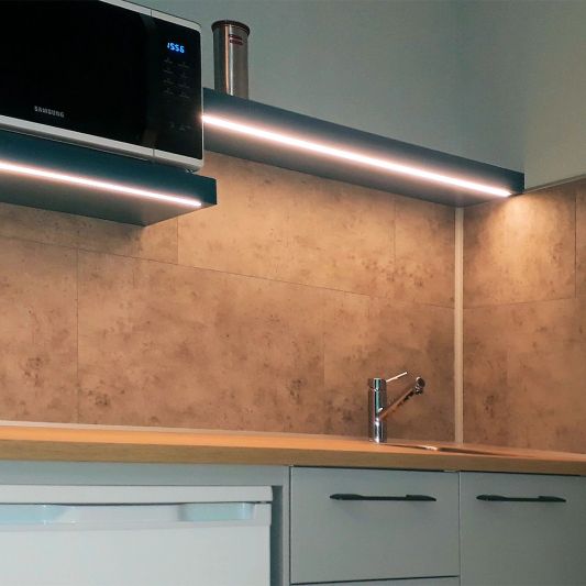 Aluminium LED Streifen Profil Aufbau 3M - 7 mm hoch - komplett mit Abdeckkappe