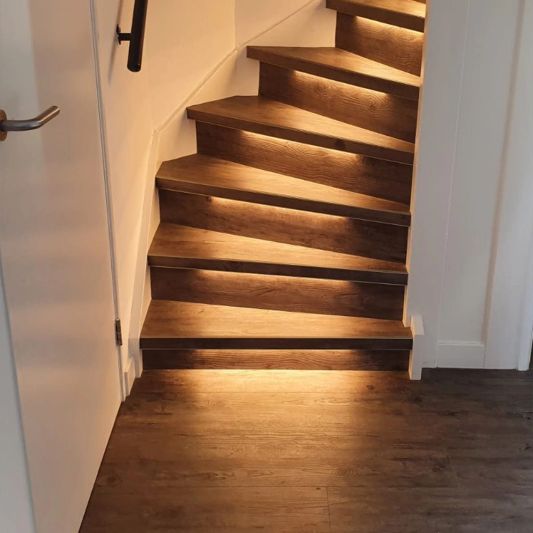 Dynamisches Treppenbeleuchtungsset Basic 130cm