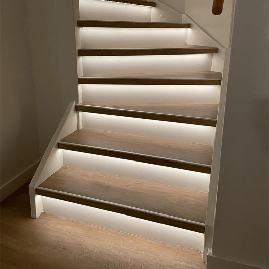 Dynamisches Treppenbeleuchtungsset Premium 50 cm