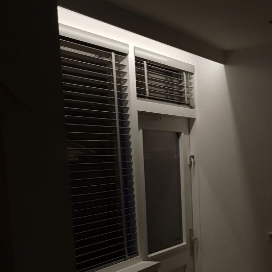 Led Streifen Profil Ecke Slim line - komplett mit Abschlusskappe 4 Meter