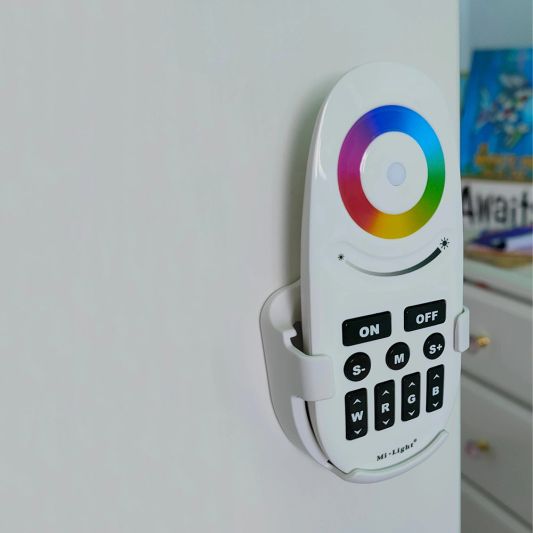 Luxuriöse touch RF Fernebdienung + WLAN RGBW