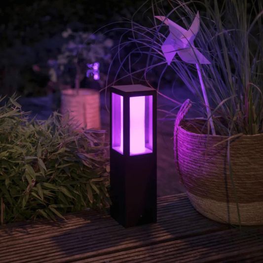Philips Hue Outdoor beeindruckt Sokkel Extension Starter Set