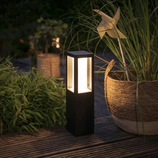Philips Hue Outdoor beeindruckt Sokkel Extension Starter Set