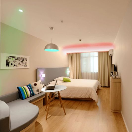 RGBWW LED Lampe mit Fernbedienung 5W E14 1 bis 4 Lampen