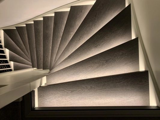 Treppenbeleuchtung LED Streifen warmweiß 130 cm - Komplettset inklusive Profil