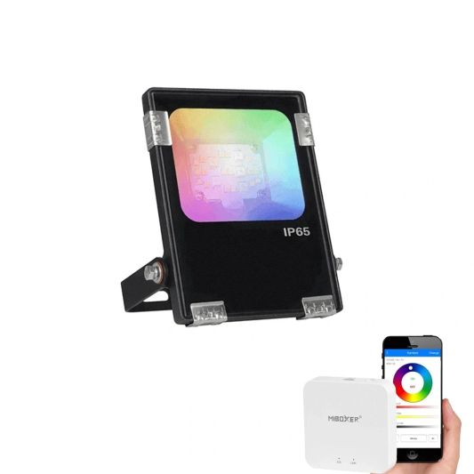 WLAN Set mit 1 bis 4 RGBWW LED Scheinwerfer 10 Watt mit WLAN Bedienung