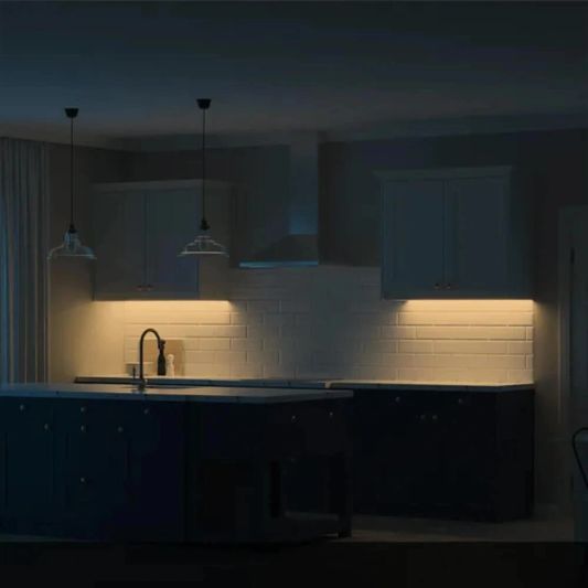 Yeelight Schrankbeleuchtung mit Sensor 60 cm – warmweißes Licht – wiederaufladbarer Akku