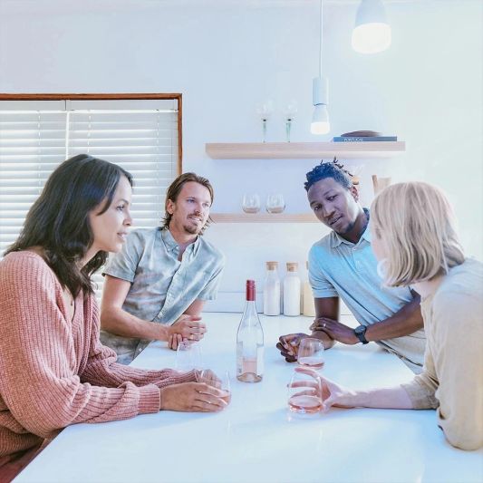 Yeelight smarte LED Lampe - E27 Fassung - RGBWW Multicolor und weiß