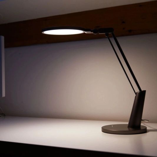 Yeelight Smarte Tischlampe 14W – Naturgetreues Neutralweiß