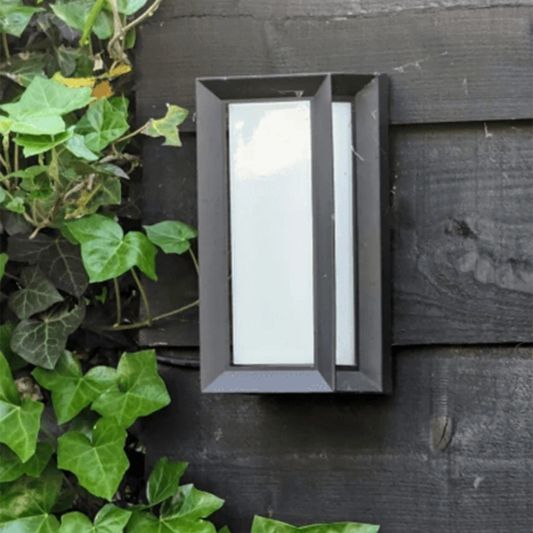 Zigbee Außenwandleuchte 9W - Alle Farben und Weißtöne - Gerade