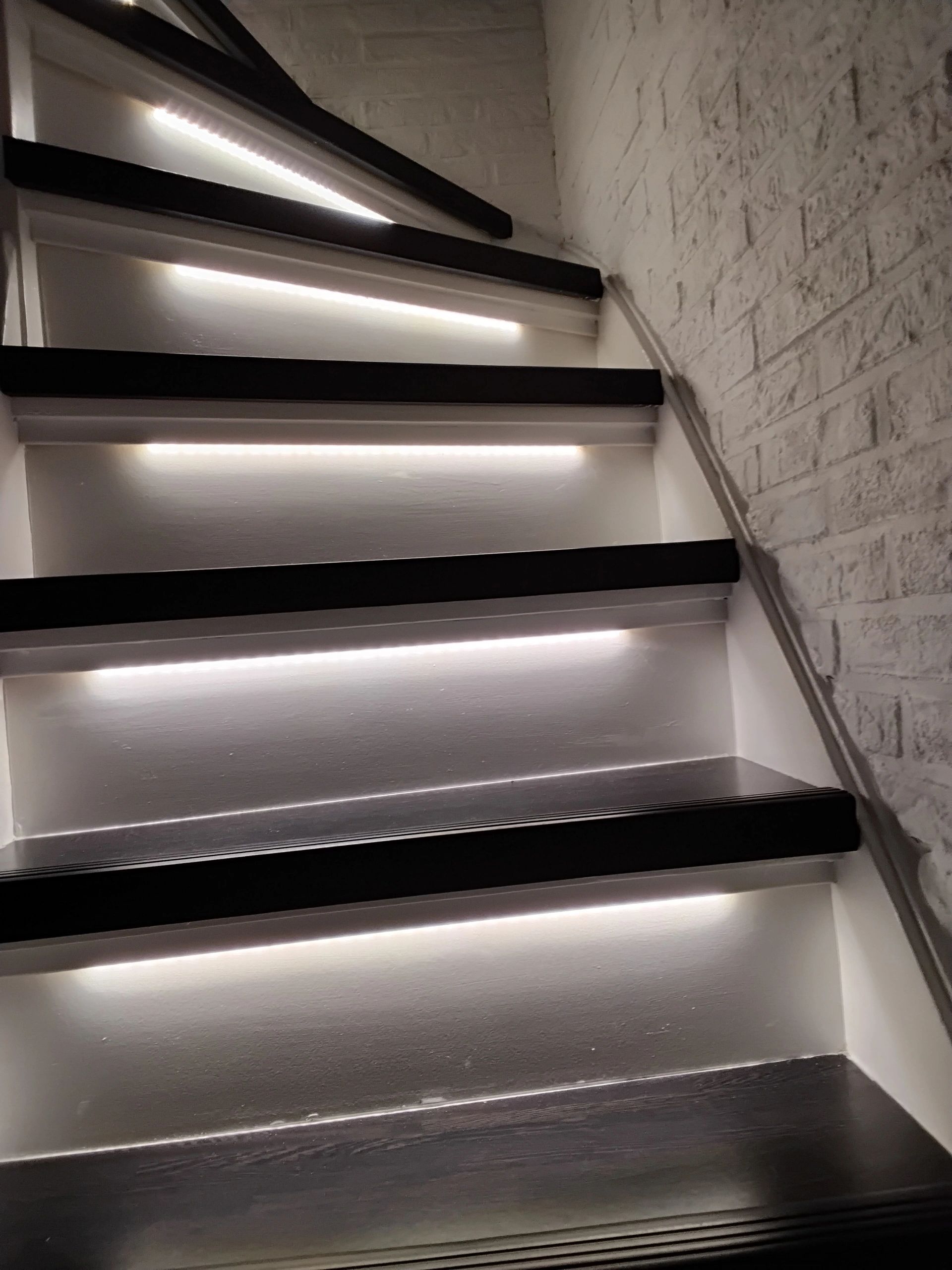 LED Treppenstufenbeleuchtung Set COB - Komplettes Set - Hellweiß 50 cm