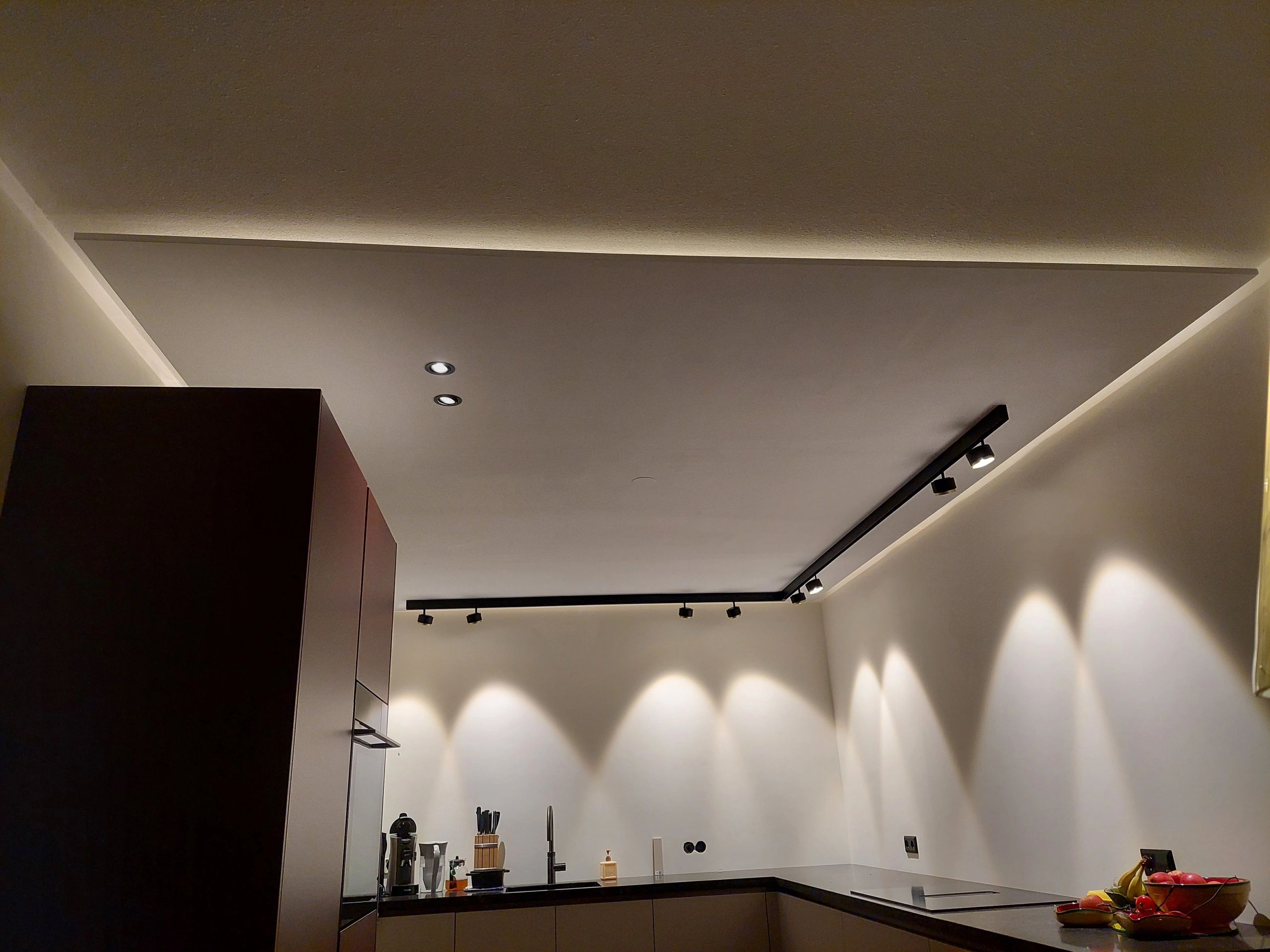11 Meter warmweißer LED-Streifen COB mit 600 LEDs p/m - Komplettset