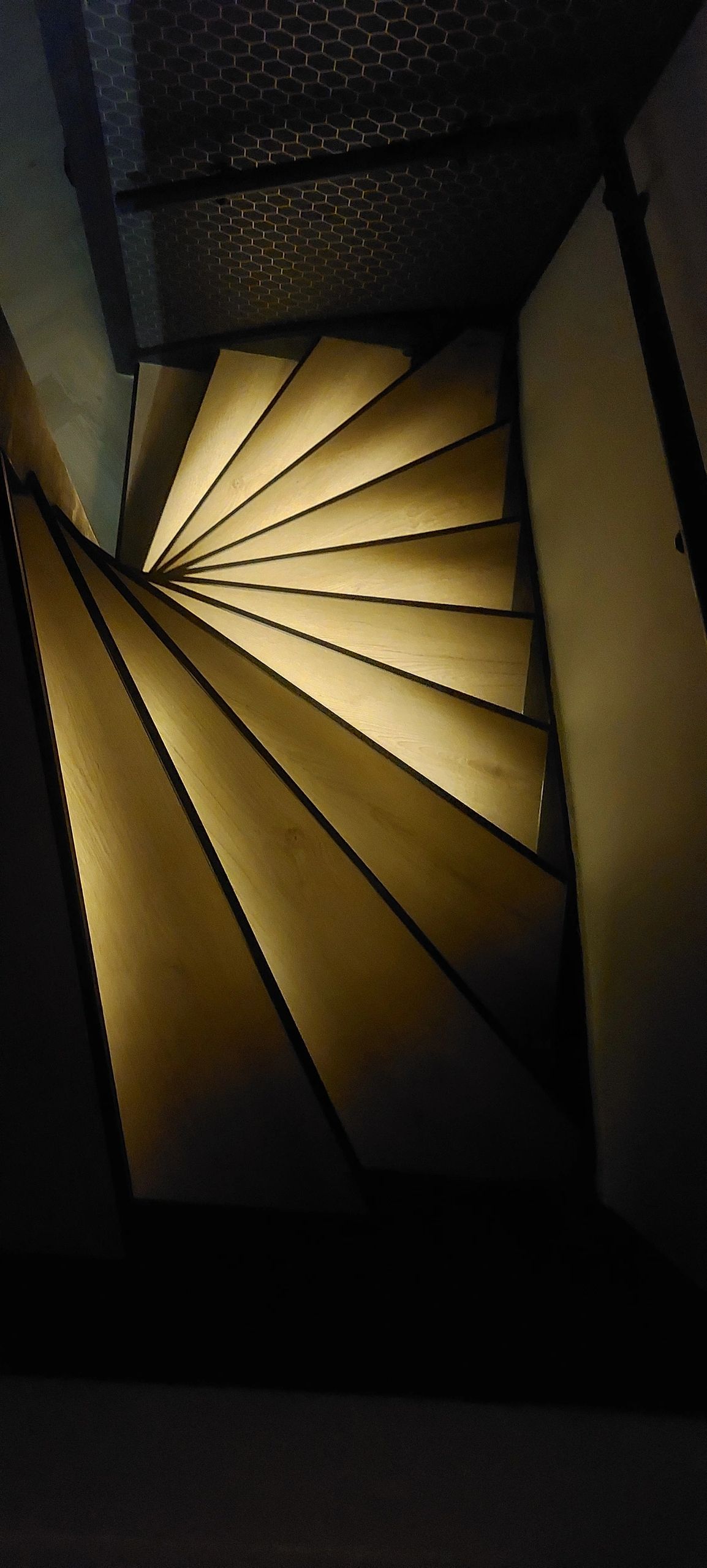 Treppenbeleuchtung LED Streifen Warmweiß komplettes Set 50 CM