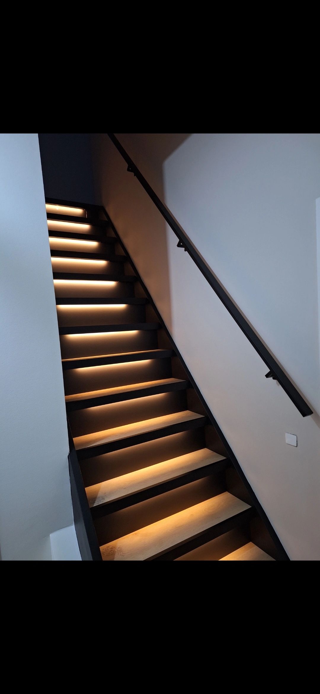 Treppenbeleuchtung COB LED Streifen warmweiß komplettes Set 50 cm