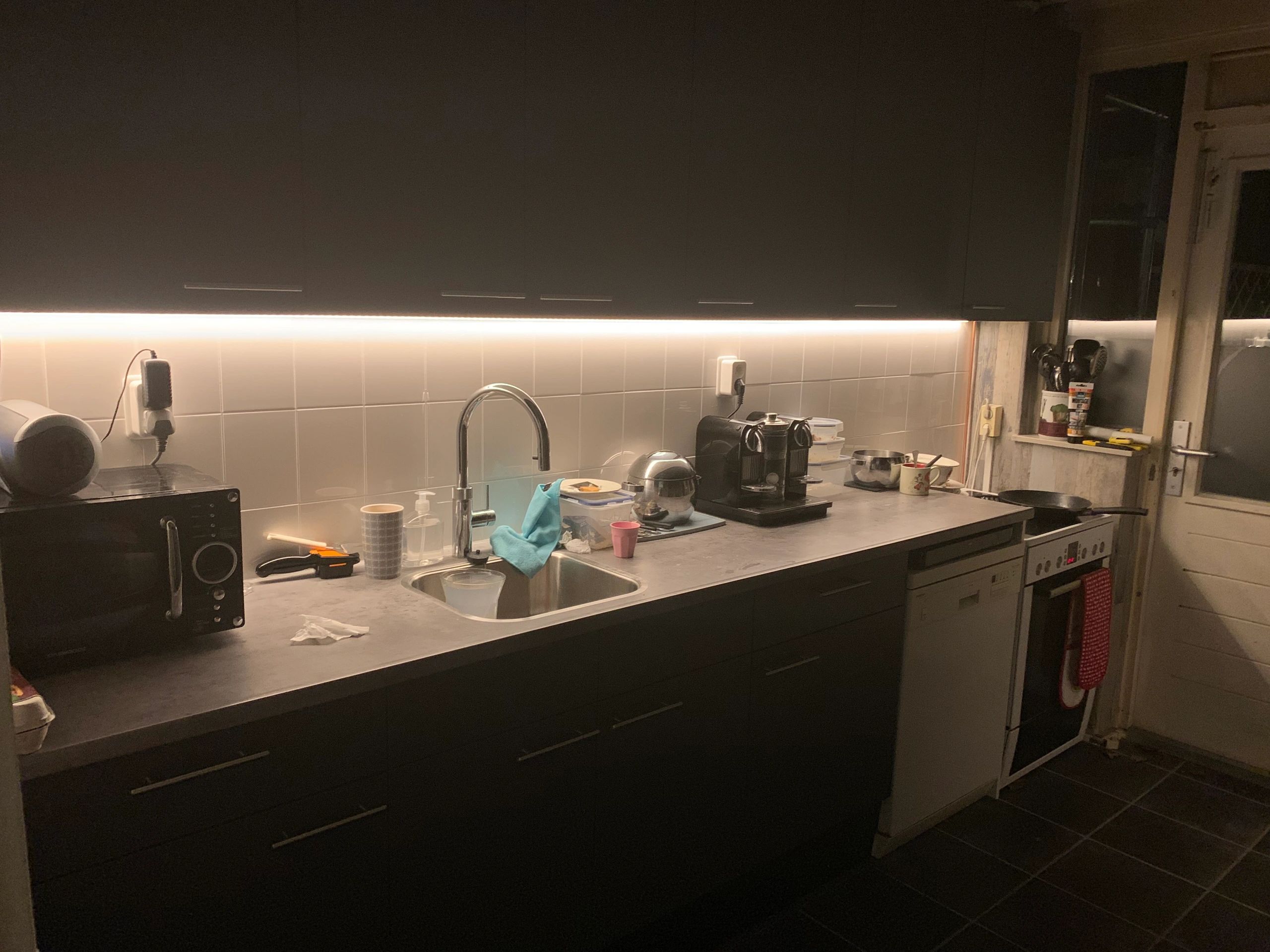 Aluminium LED Streifen Profil Aufbau 4M - 7 mm hoch - komplett mit Abdeckkappe