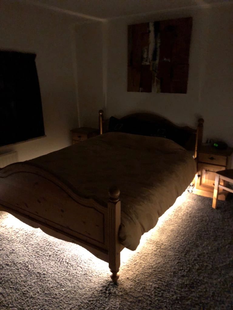 Bettbeleuchtung 2 Seiten komplettes Set 1 Meter LED Streifen Warmweiß mit Bewegungssensor