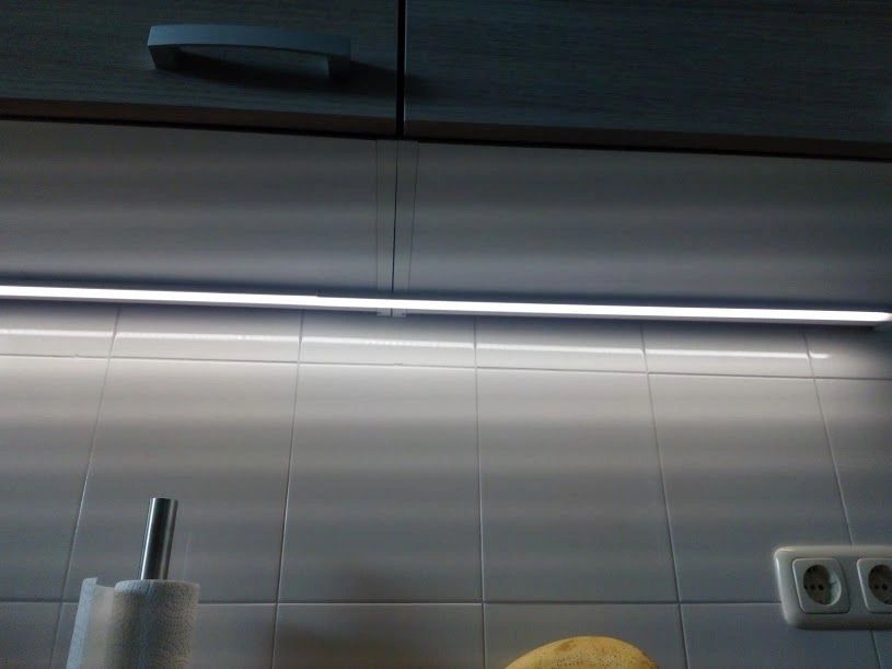 Led Streifen Profil Einbau tiefes Modell - komplett inklusiv Abschlusskappe 1 Meter 7 mm