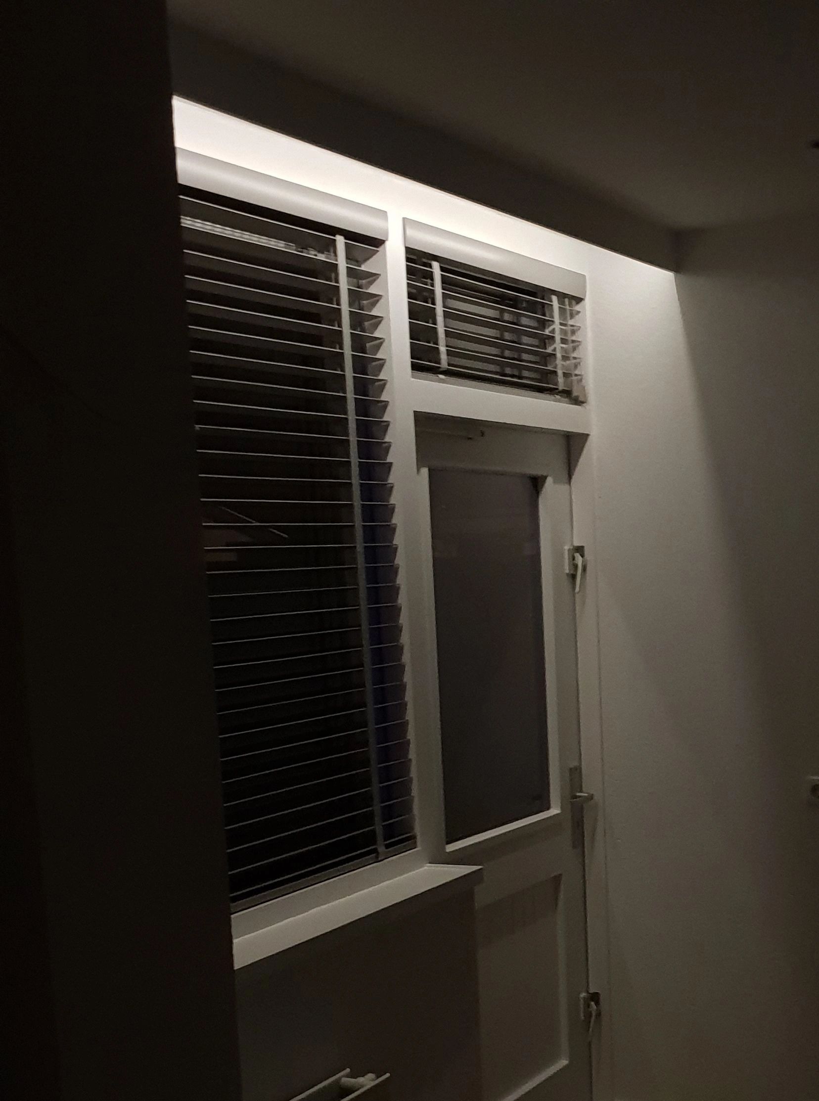 LED Streifen EckprofilSlim line - komplett inklusiv Abschlusskappe 1 Meter