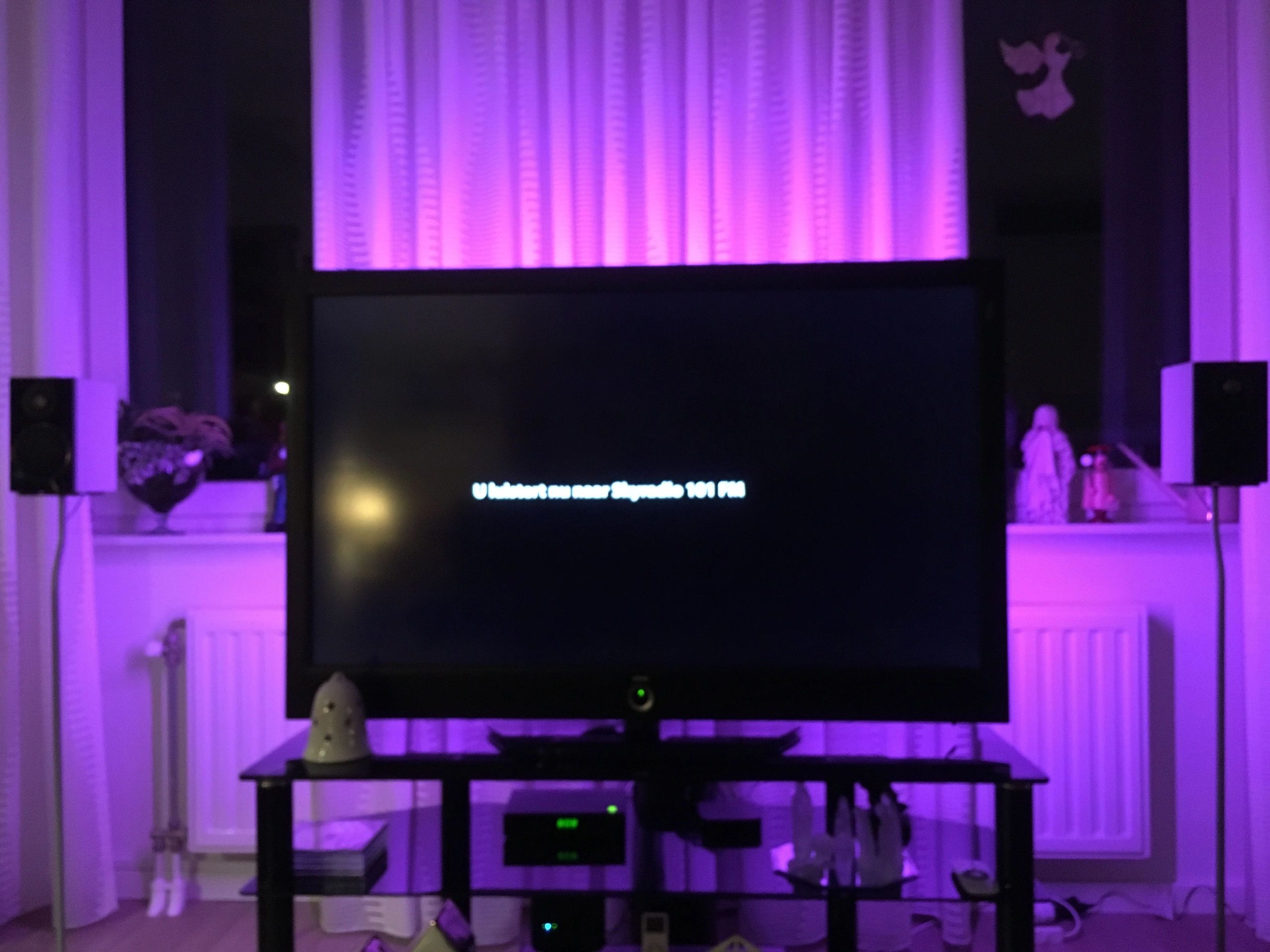 TV backlight Set mit 3 RGBWW Led Streifen für TV’s 40-50 inch