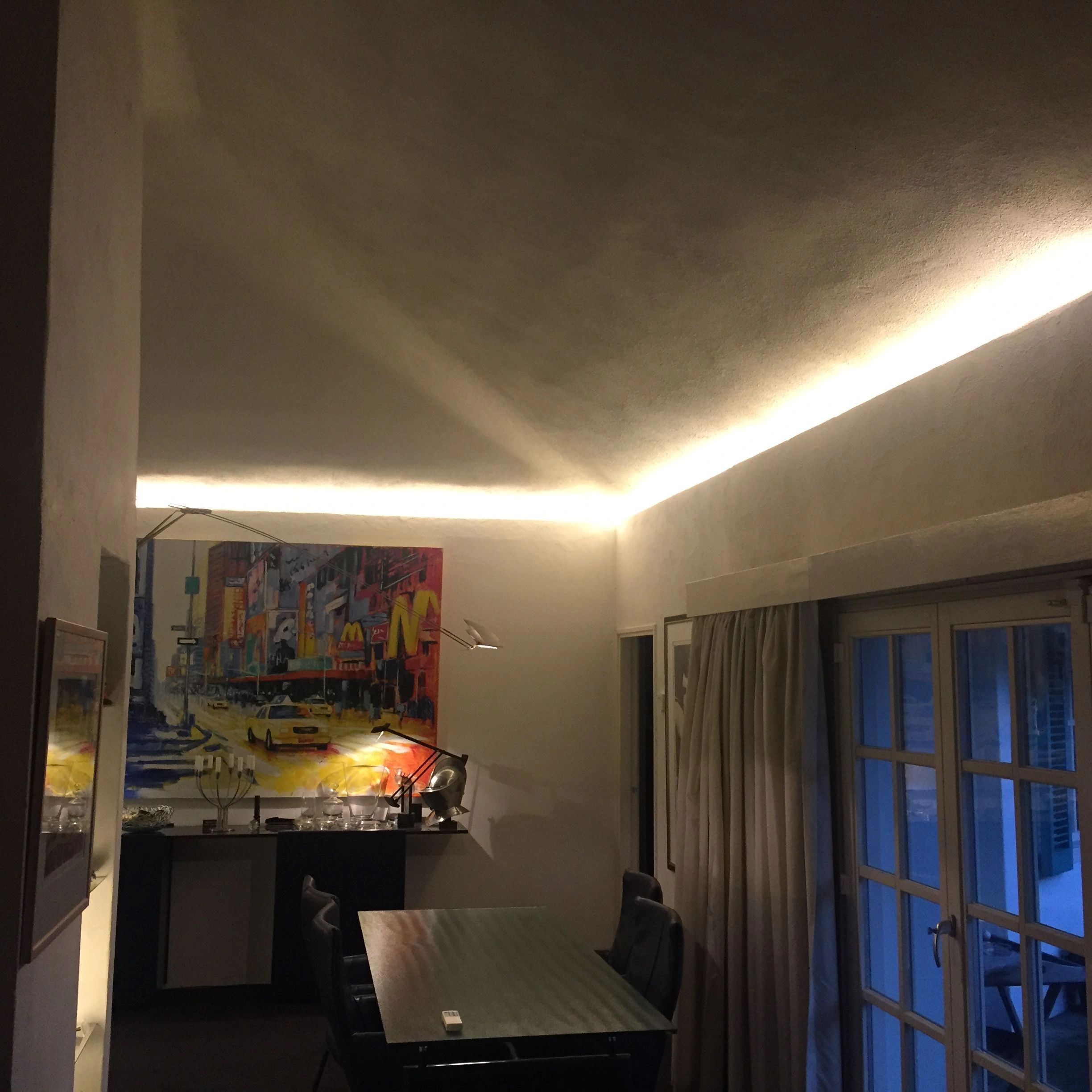 35 Meter LED Streifen Warmweiß komplettes Set - Basic 2100 Led's