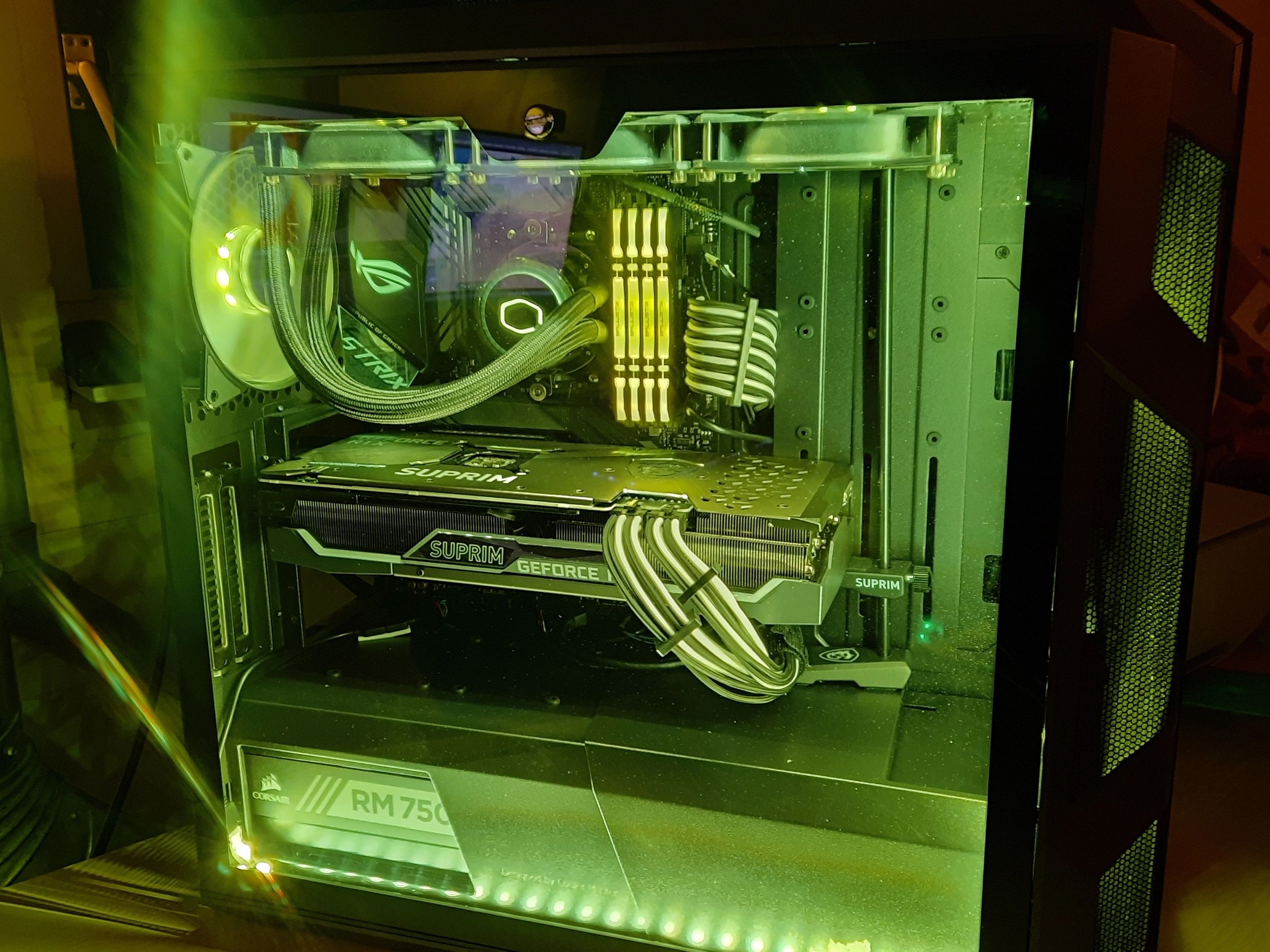 PC LED Streifen Set 1 Meter RGB Premium