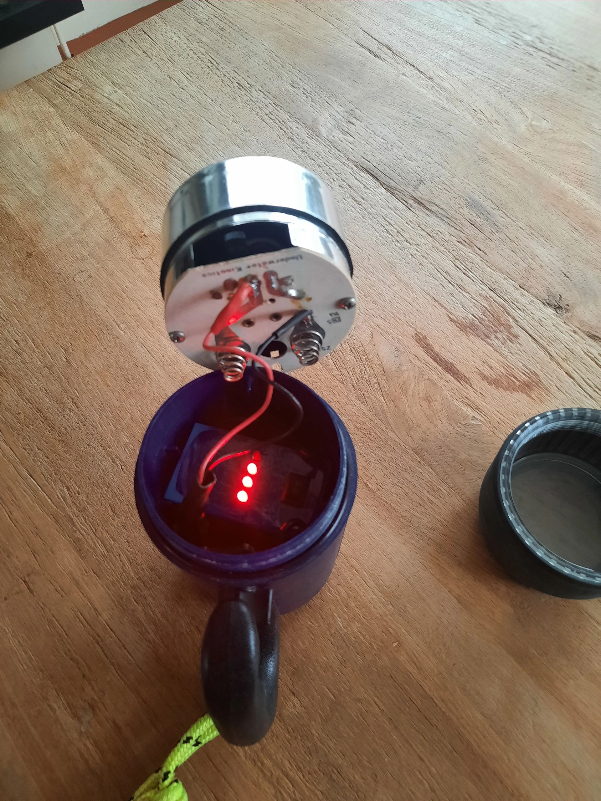 Led Streifen Akku/Batterie 12V mit Auflader