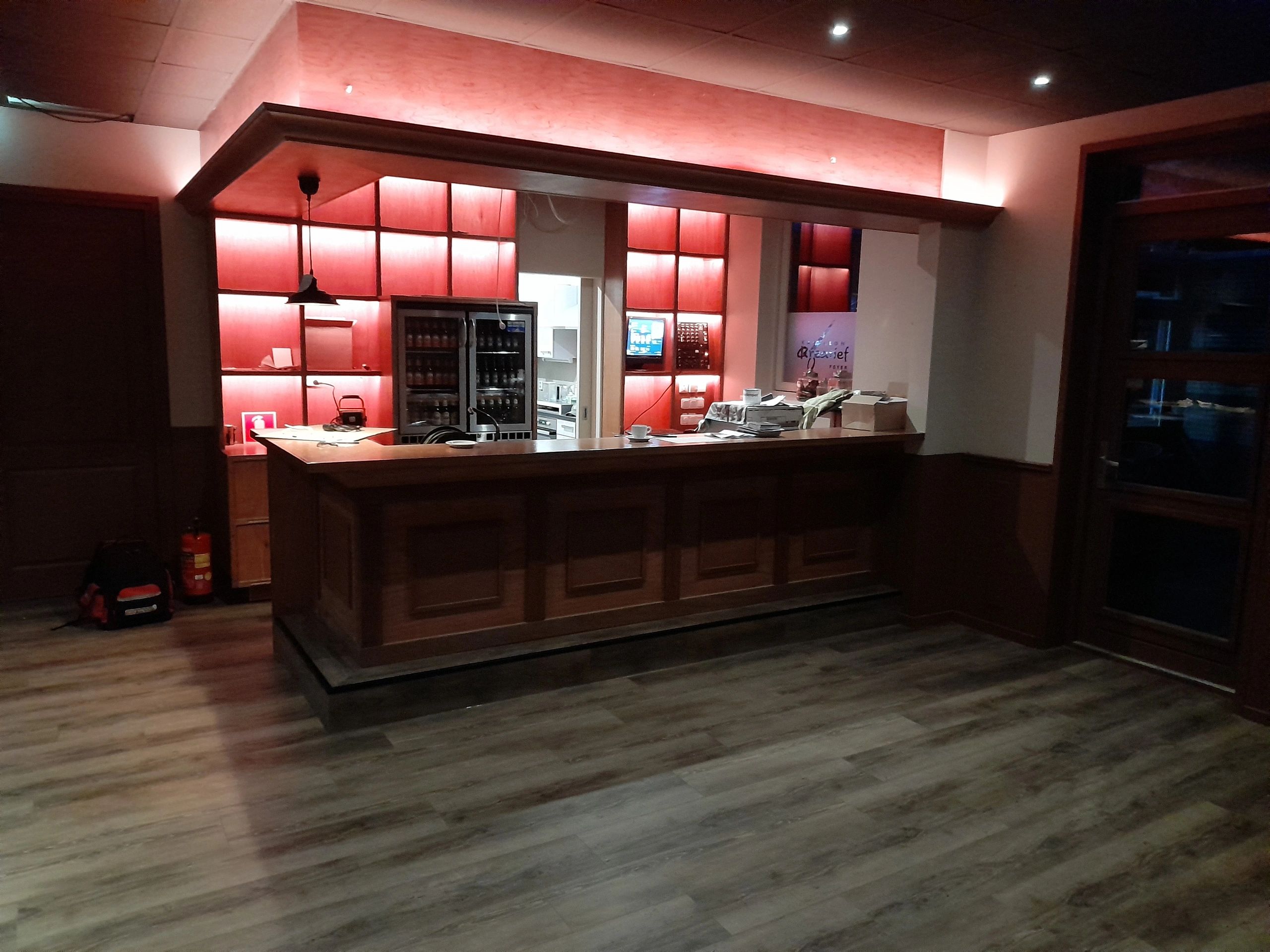 Einzelner Steuerung für 4 Zonen RGBW RF Set