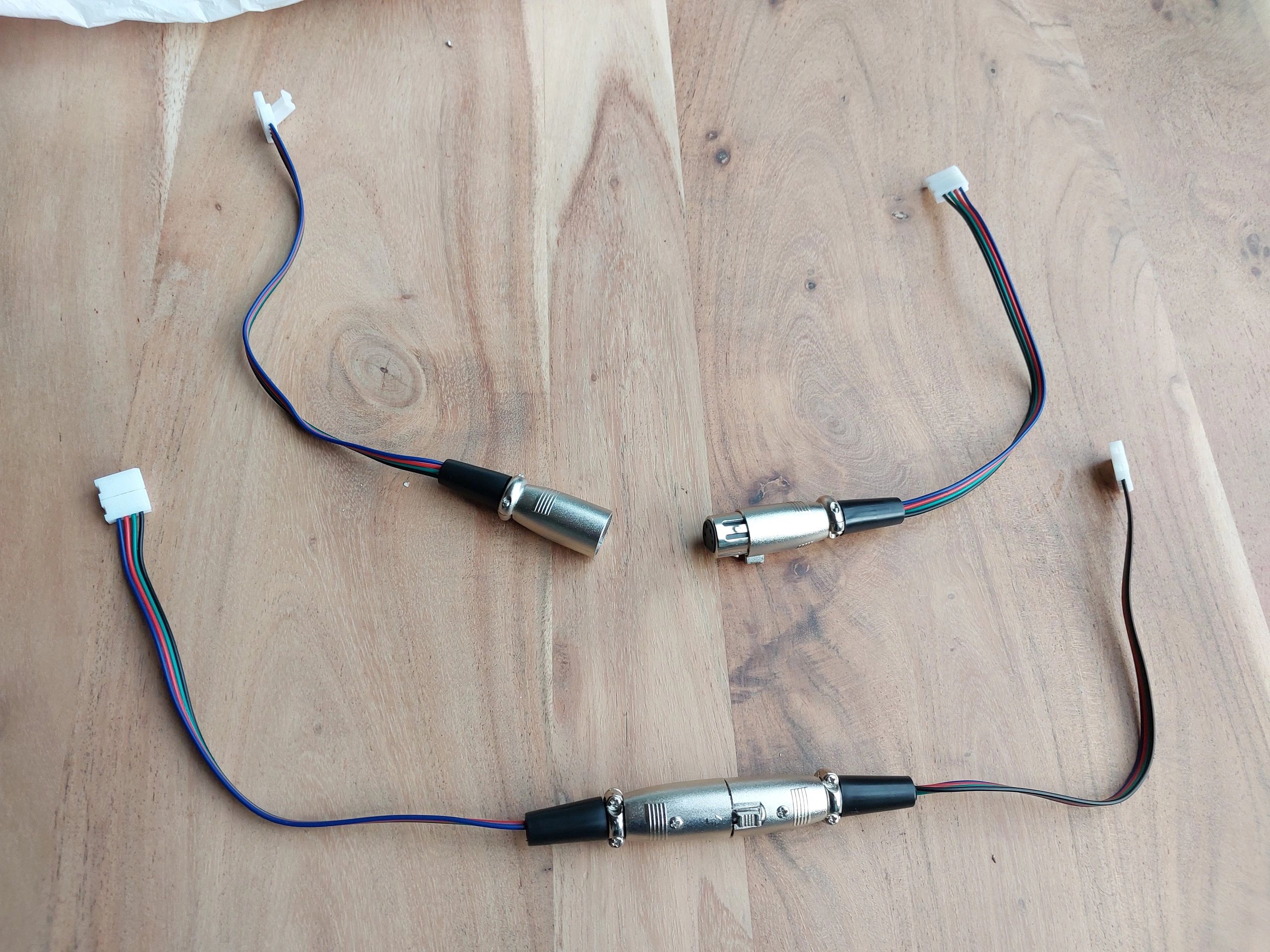 Verbindungsstücke mit RGB Kabel 50cm löten nicht notwendig