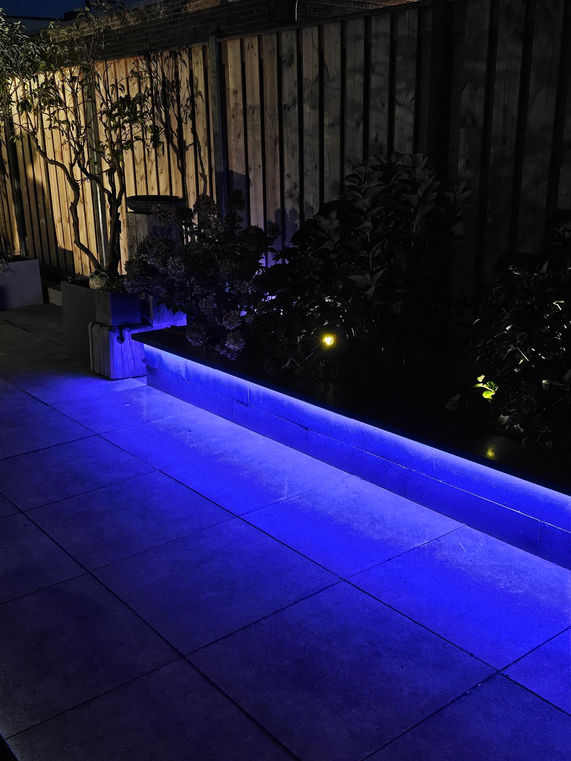 8 Meter RGBWW LED Streifen für Außen komplettes Set