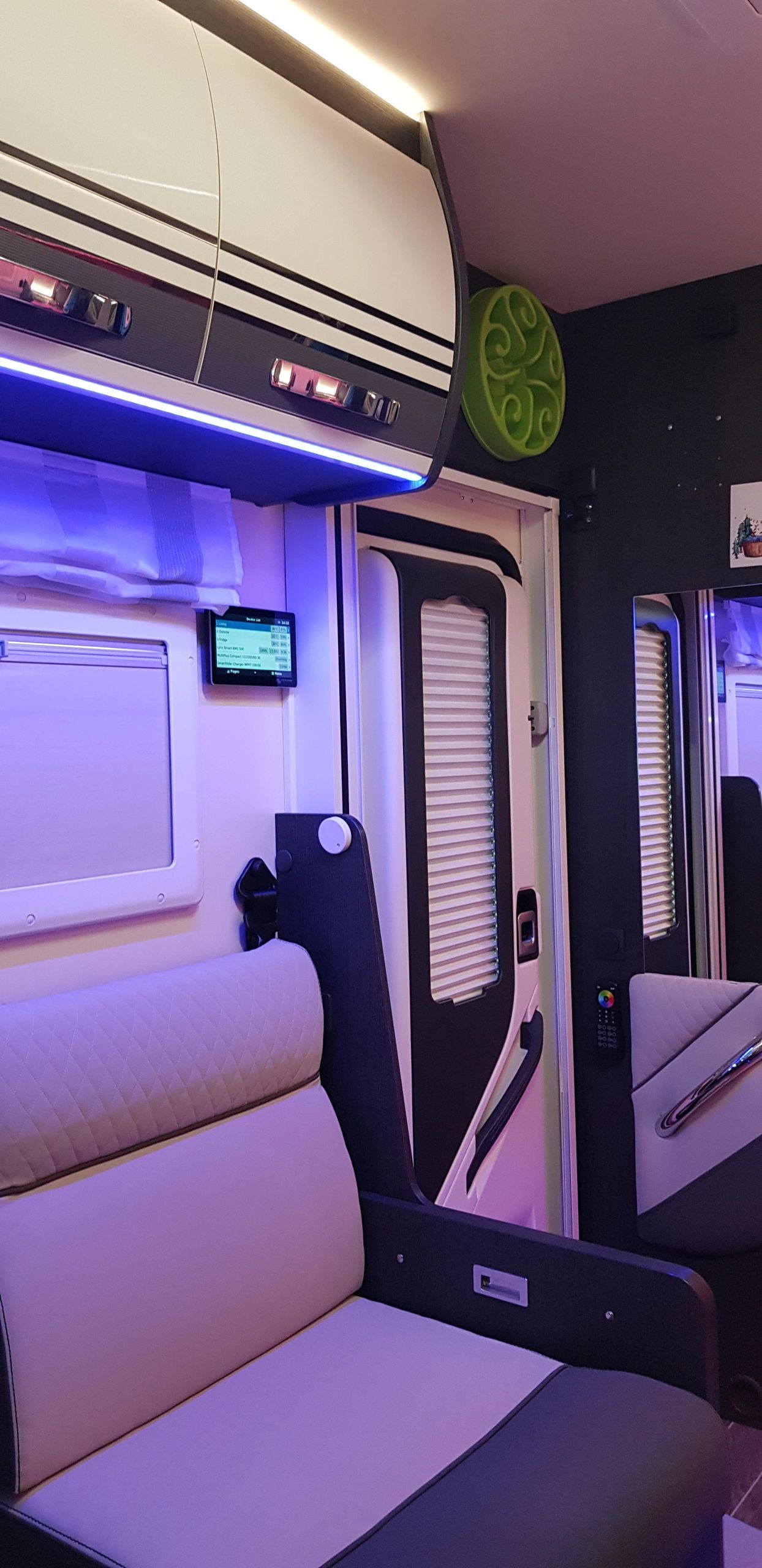 LED Streifen Controller mit eingebautem WLAN Modul - Geeignet für alle Arten von LED Streifen