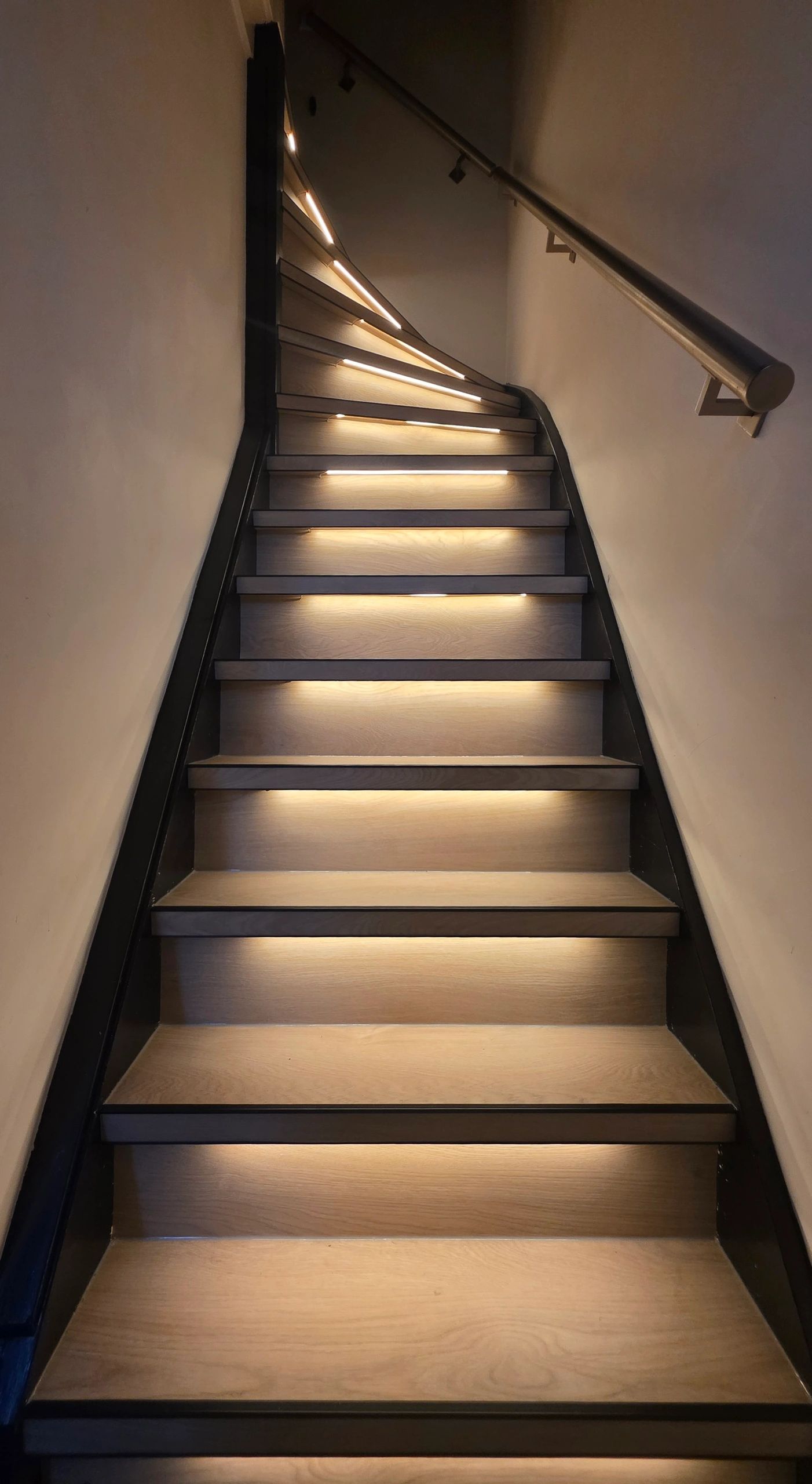 Dynamisches Treppenbeleuchtungsset Premium 50 cm