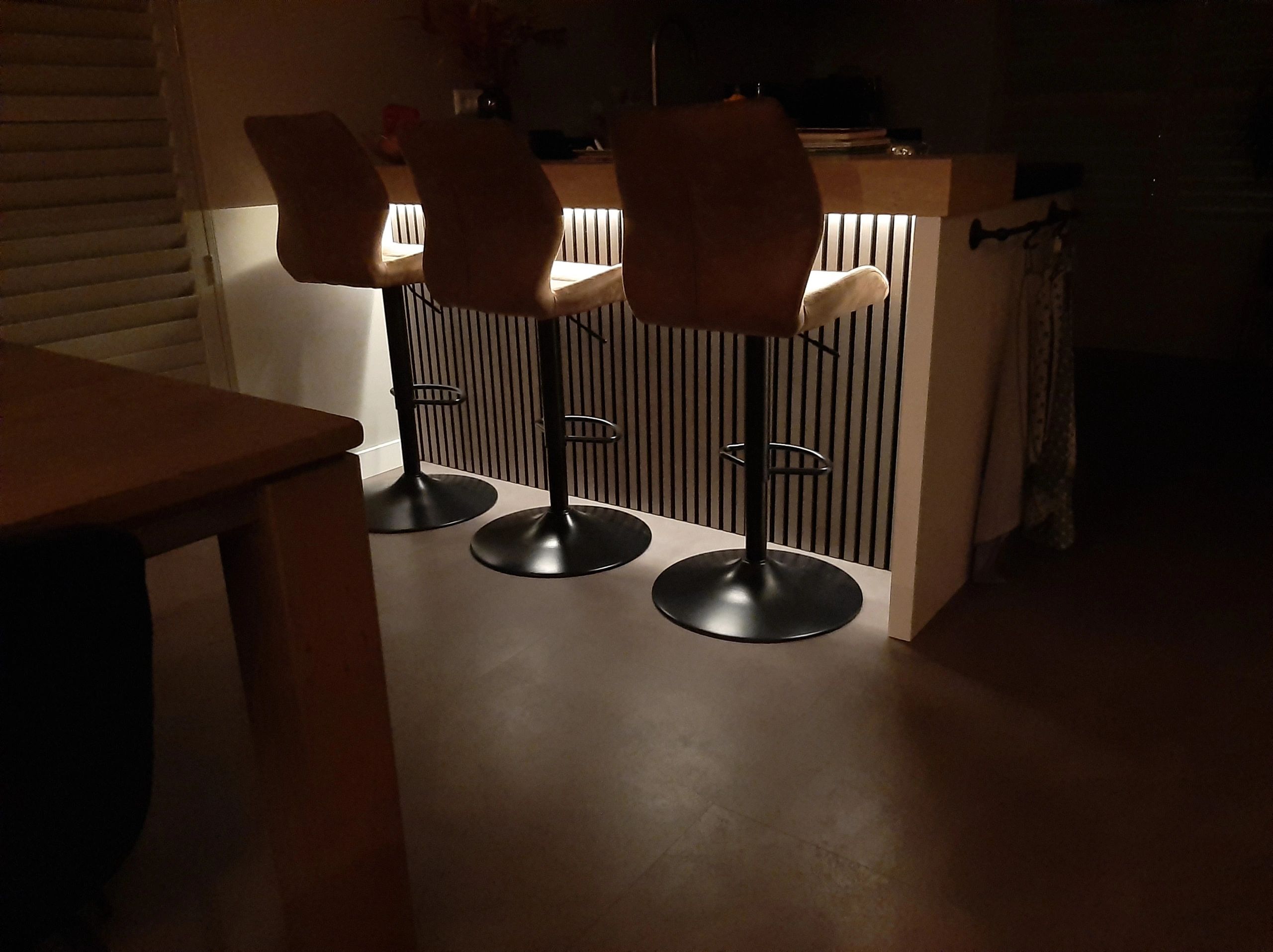 3 Meter warmweißer LED-Streifen COB mit 600 LEDs p/m - Komplettset