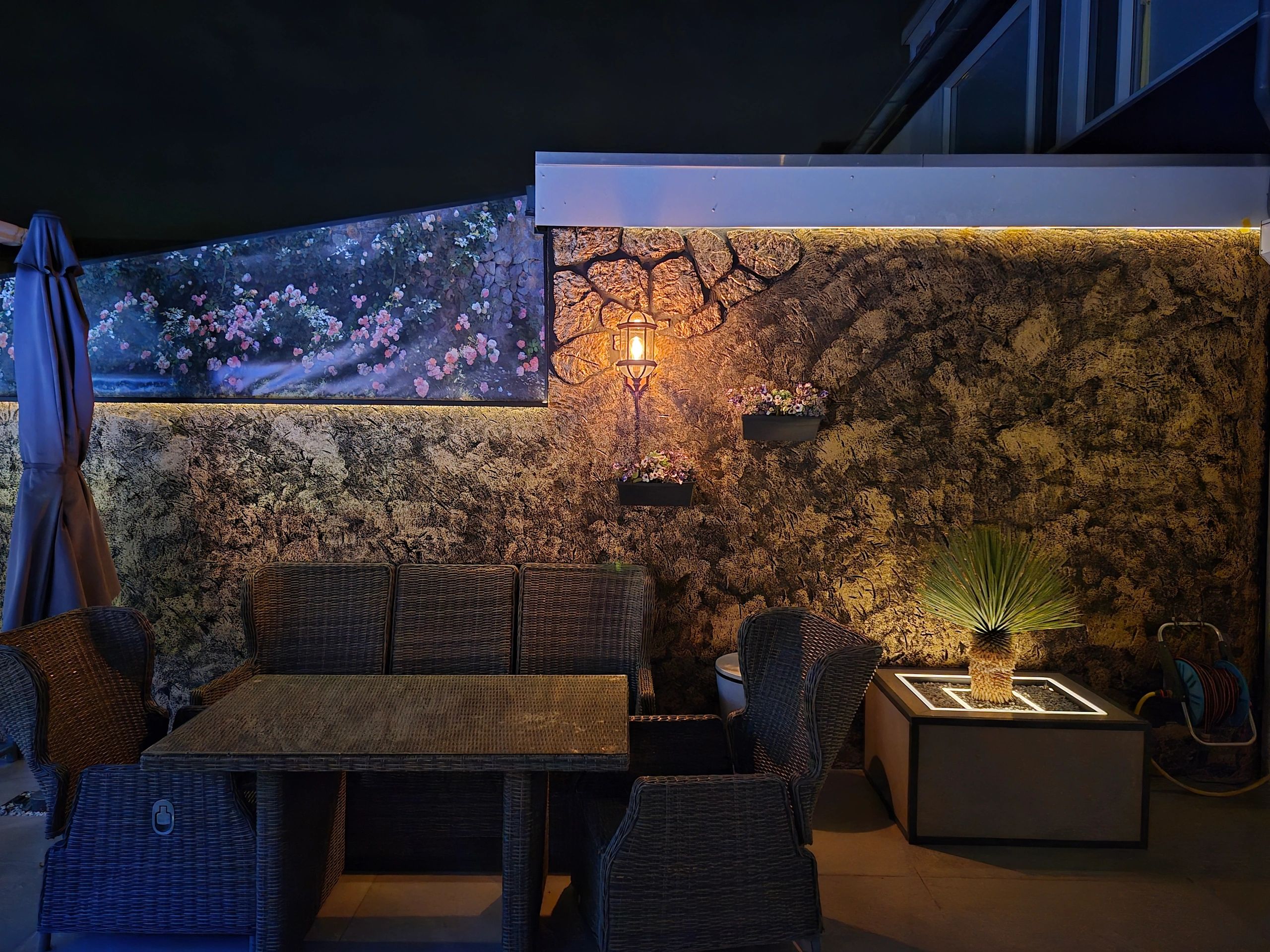 LED Streifen Aufbauprofil hohes Modell - komplett inklusiv Abschlusskappe 1 Meter 15 mm