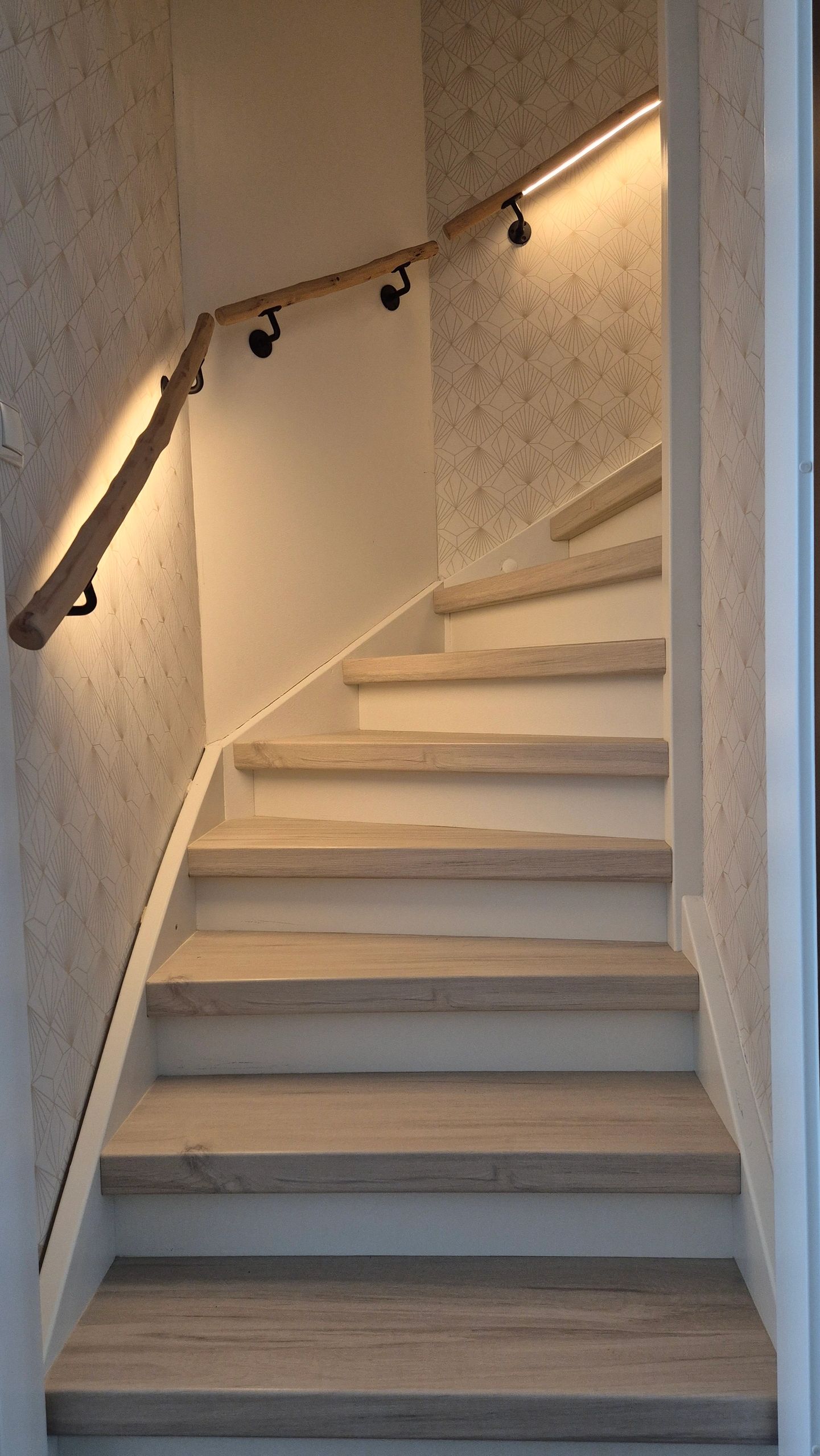 LED Streifen im flexiblen weißen Einbauprofil | warmweiß | 3 Meter Set