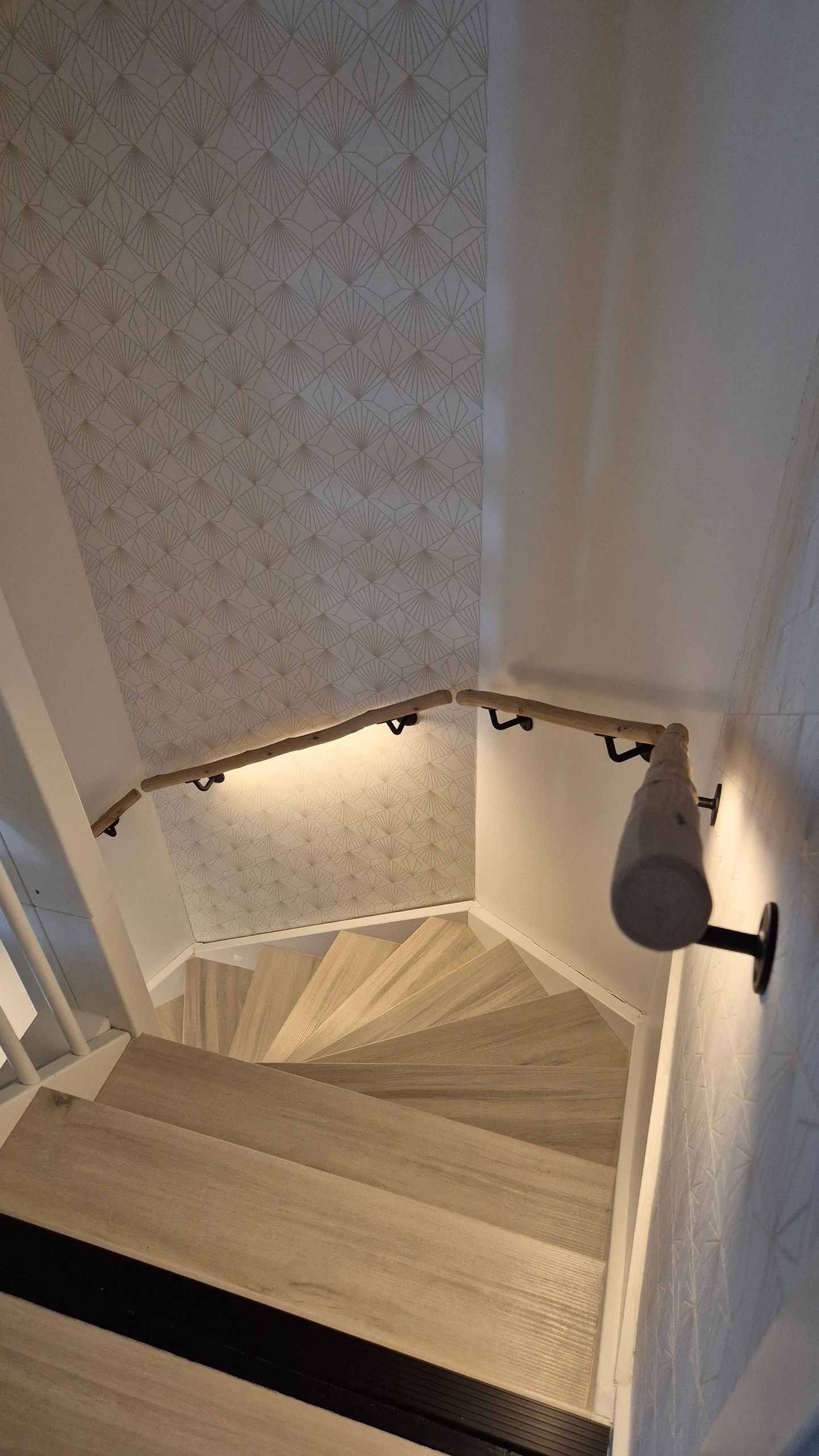 LED Streifen im flexiblen weißen Einbauprofil | warmweiß | 3 Meter Set