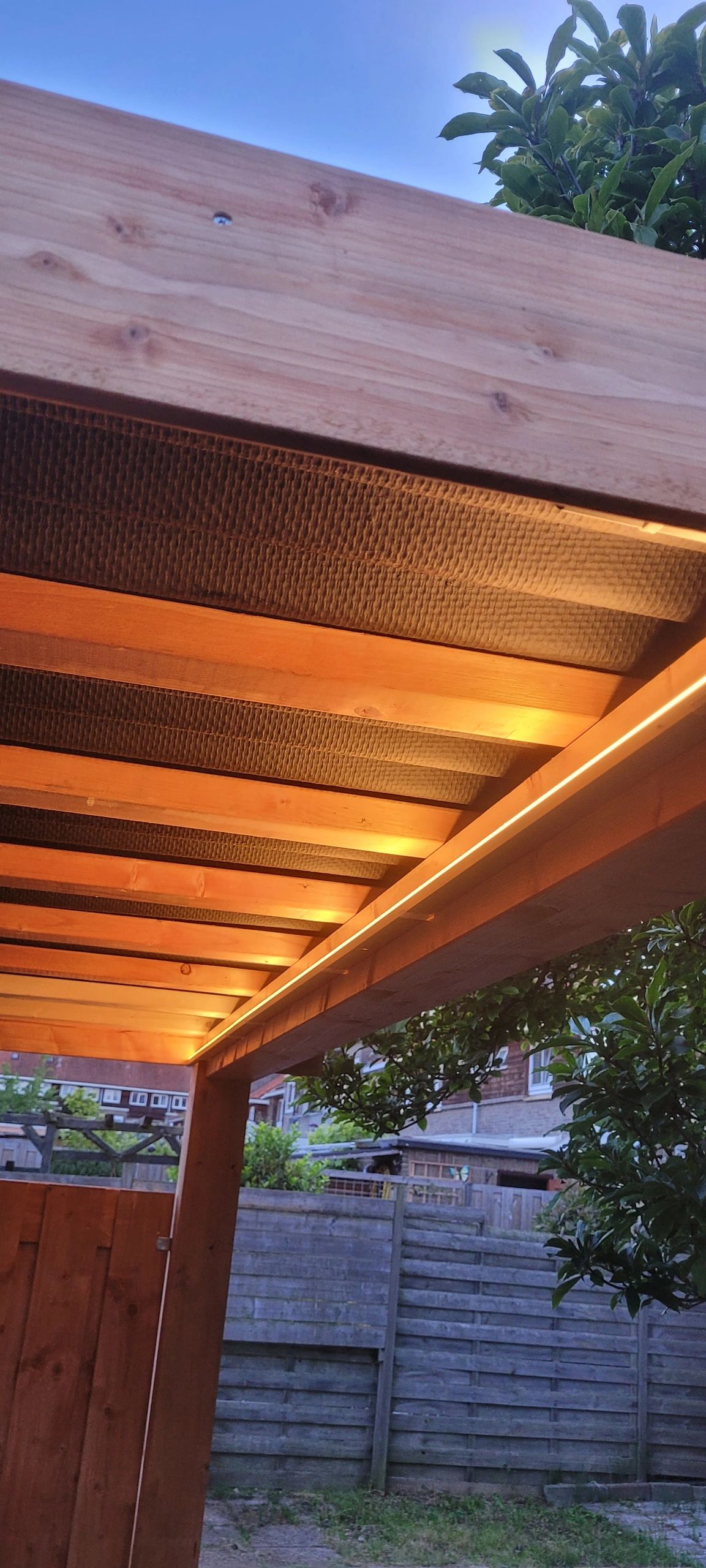 Led Streifen Profil Ecke Basic line - komplett inklusiv Abschlusskappe 3 Meter
