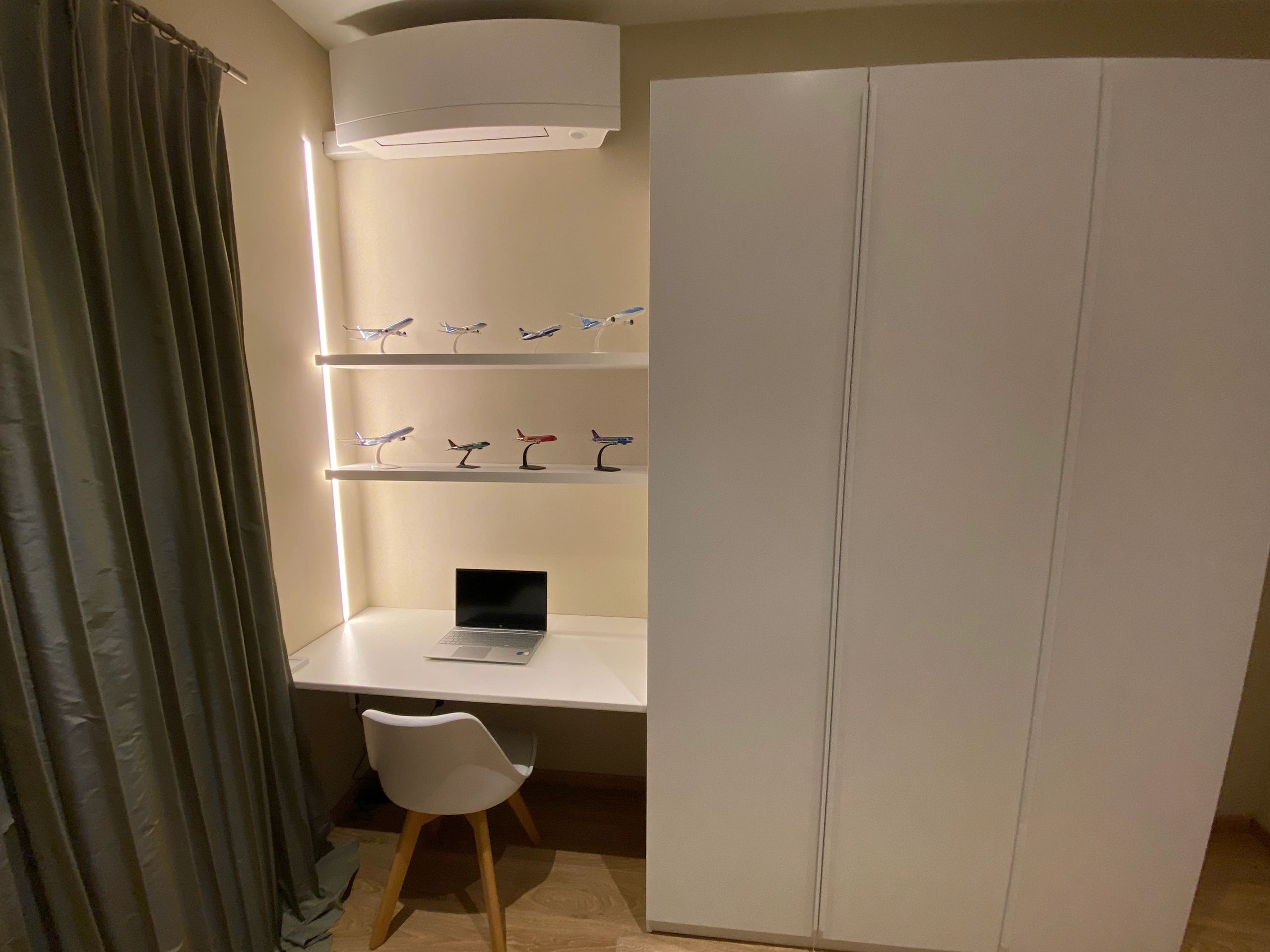 Aluminium LED Streifen Profil Aufbau 2M - 7 mm hoch - komplett mit Abdeckkappe