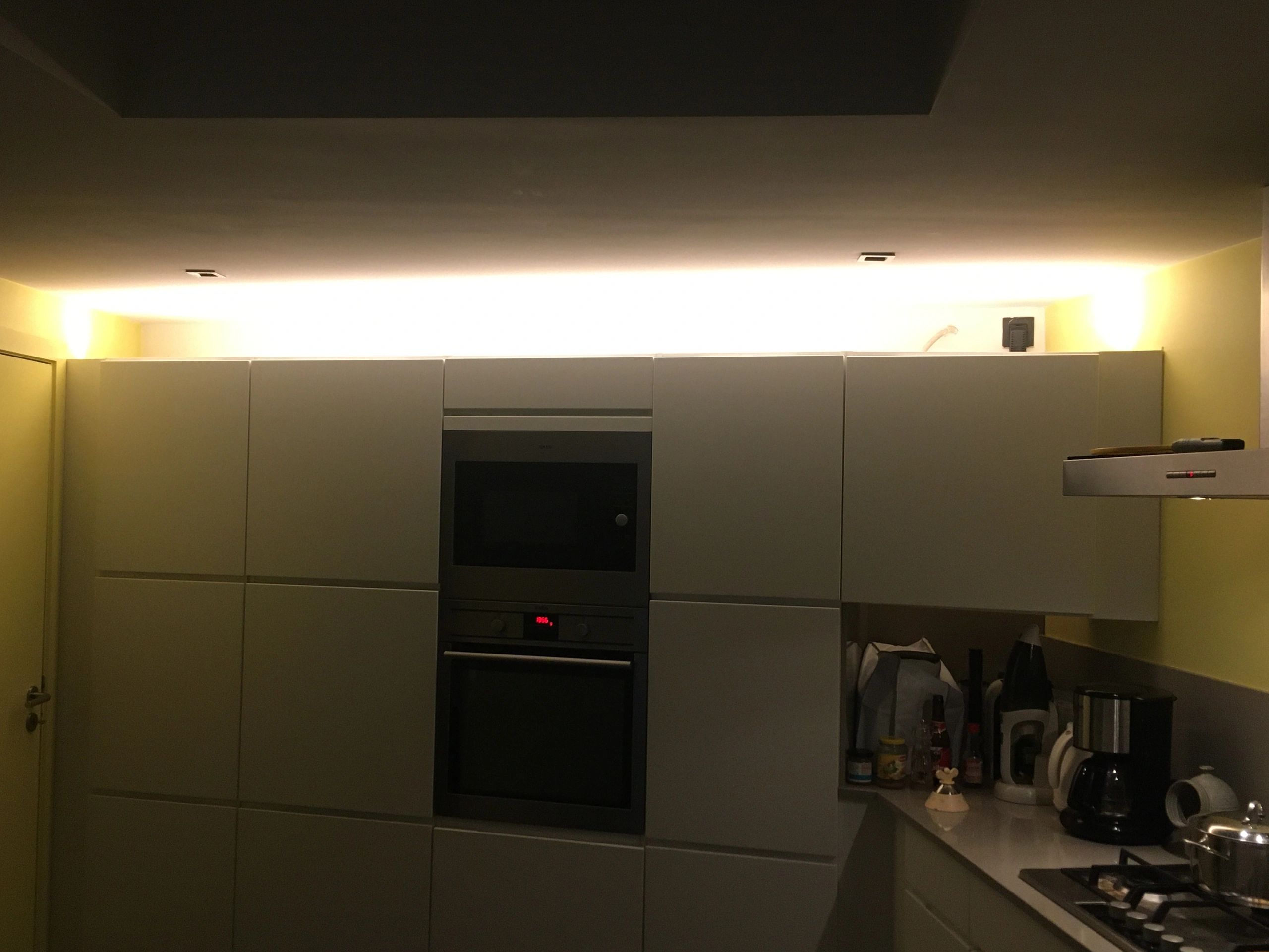Aluminium LED Streifen Profil Aufbau 3M - 7 mm hoch - komplett mit Abdeckkappe