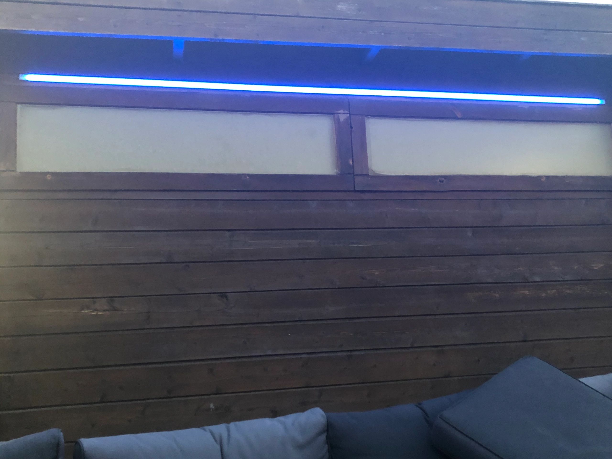 LED Streifen Profil breit Aufbau niedrig 3 Meter