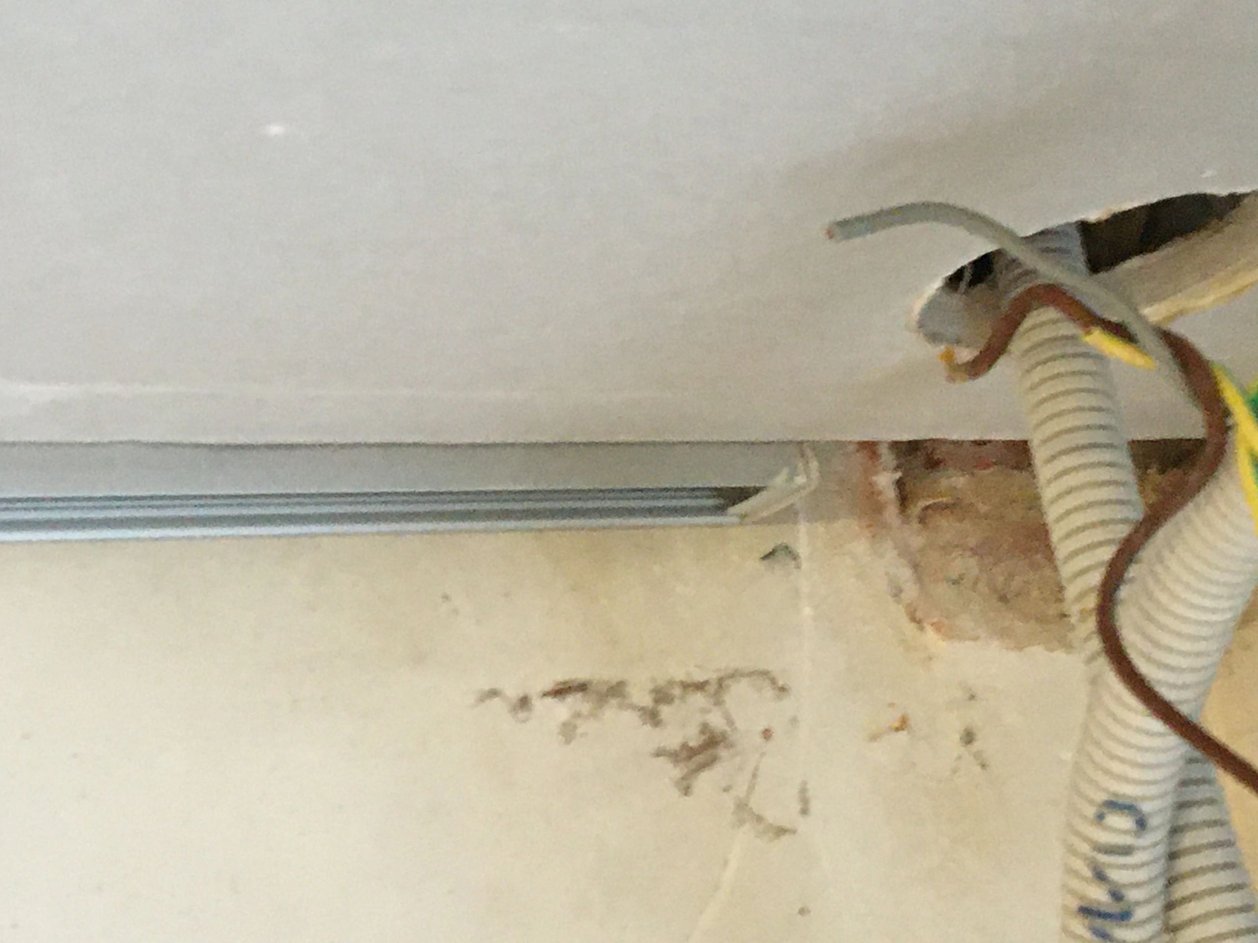 Led Streifen Profil Ecke Slim line - komplett mit Abschlusskappe 3 Meter