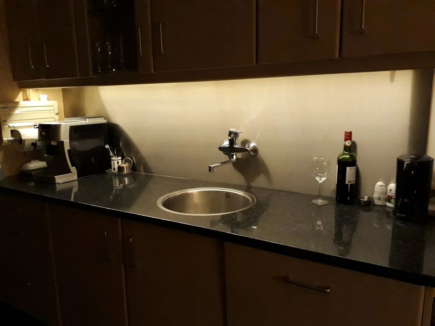 Aluminium LED Streifen Profil Aufbau 2M - 7 mm hoch - komplett mit Abdeckkappe