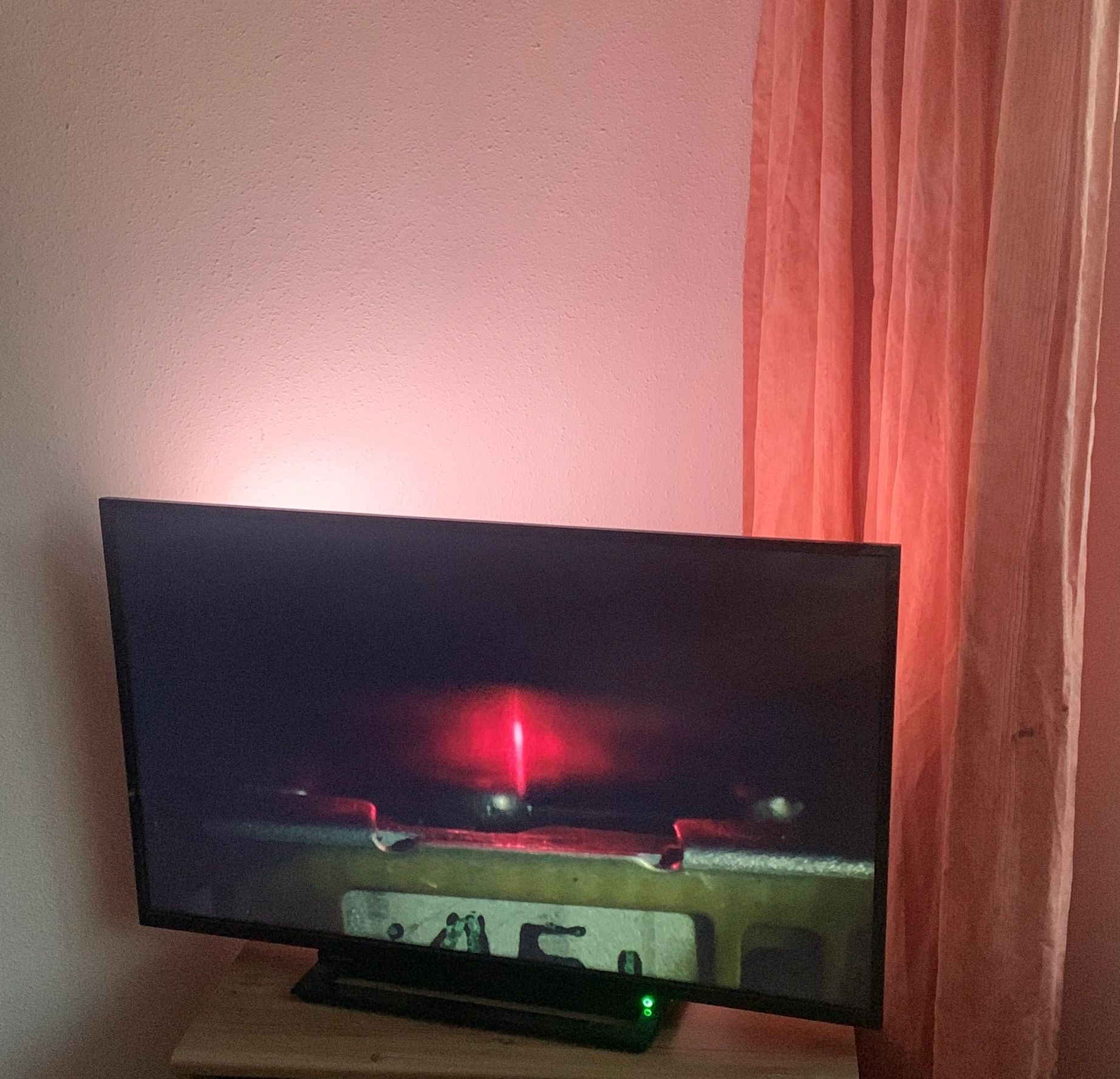 TV backlight Set mit 1 RGBWW Led Streifen für TV’s 50-60 inch