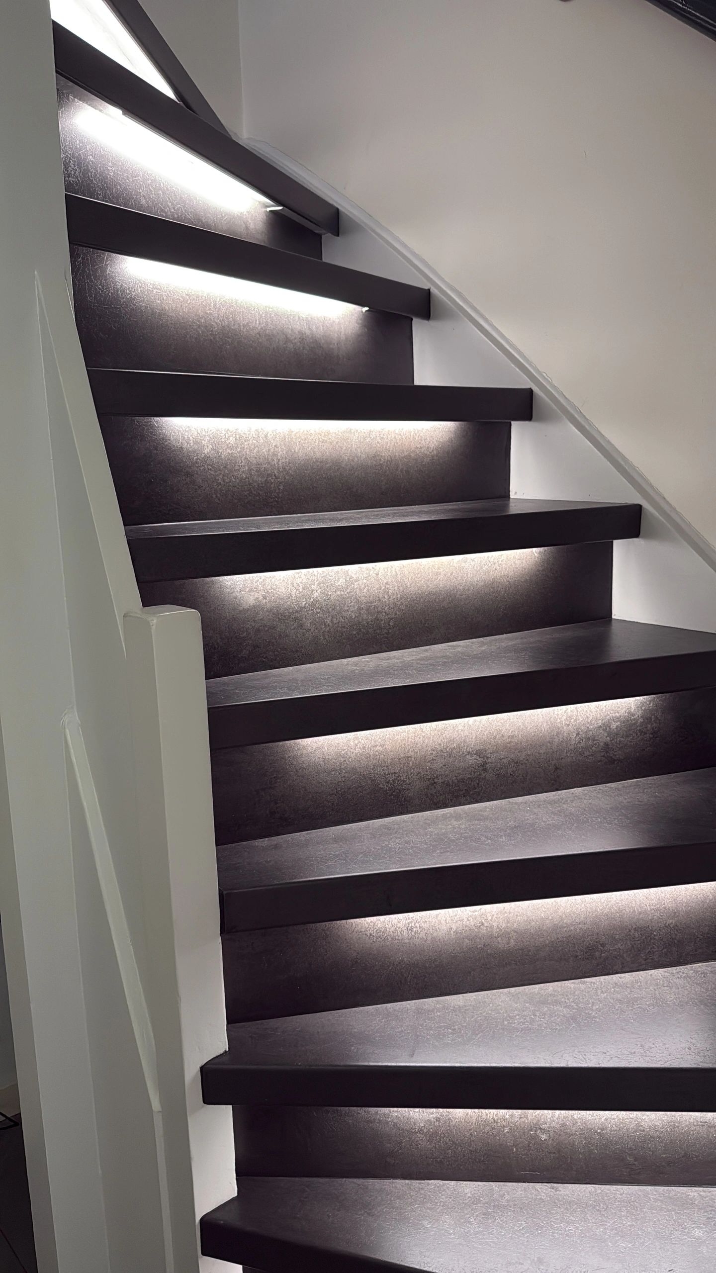 Dynamisches Treppenbeleuchtungsset Basic 50 cm mit Profil