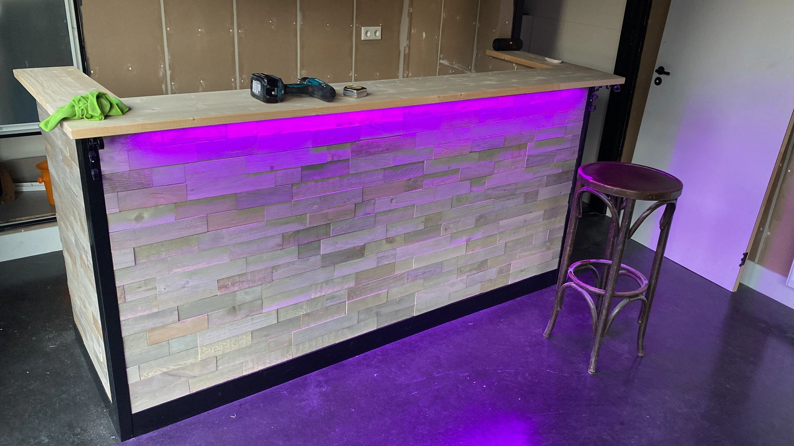 1 Meter RGB Pro LED Streifen komplettes Set - 96 Led's