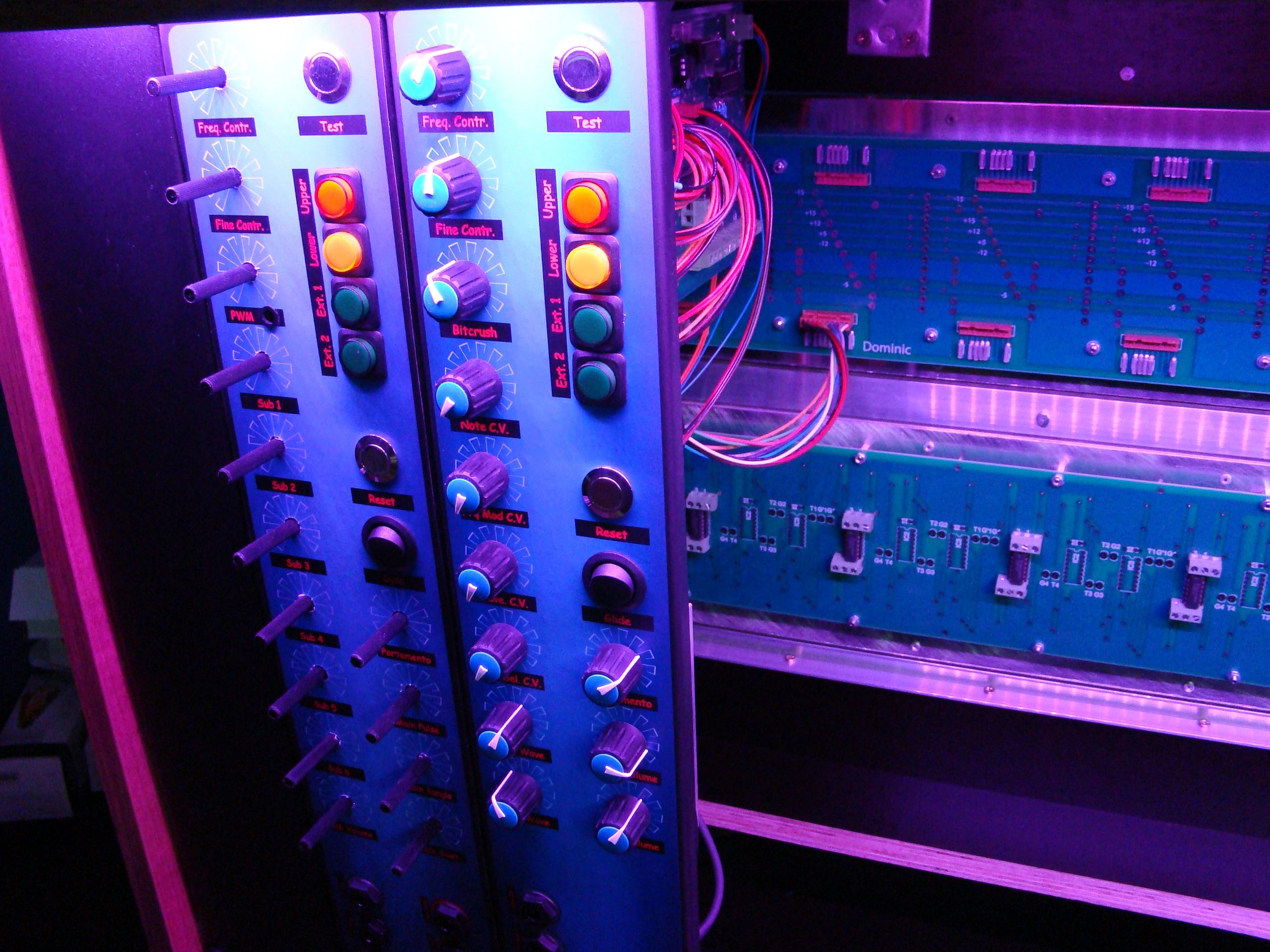 10 Meter RGBWW LED Streifen Premium mit 600 Led's - komplettes Set